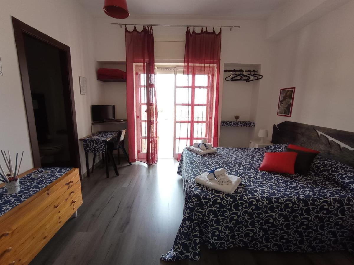 Idria B&B Барчеллона-Поццо-ди-Готто Экстерьер фото
